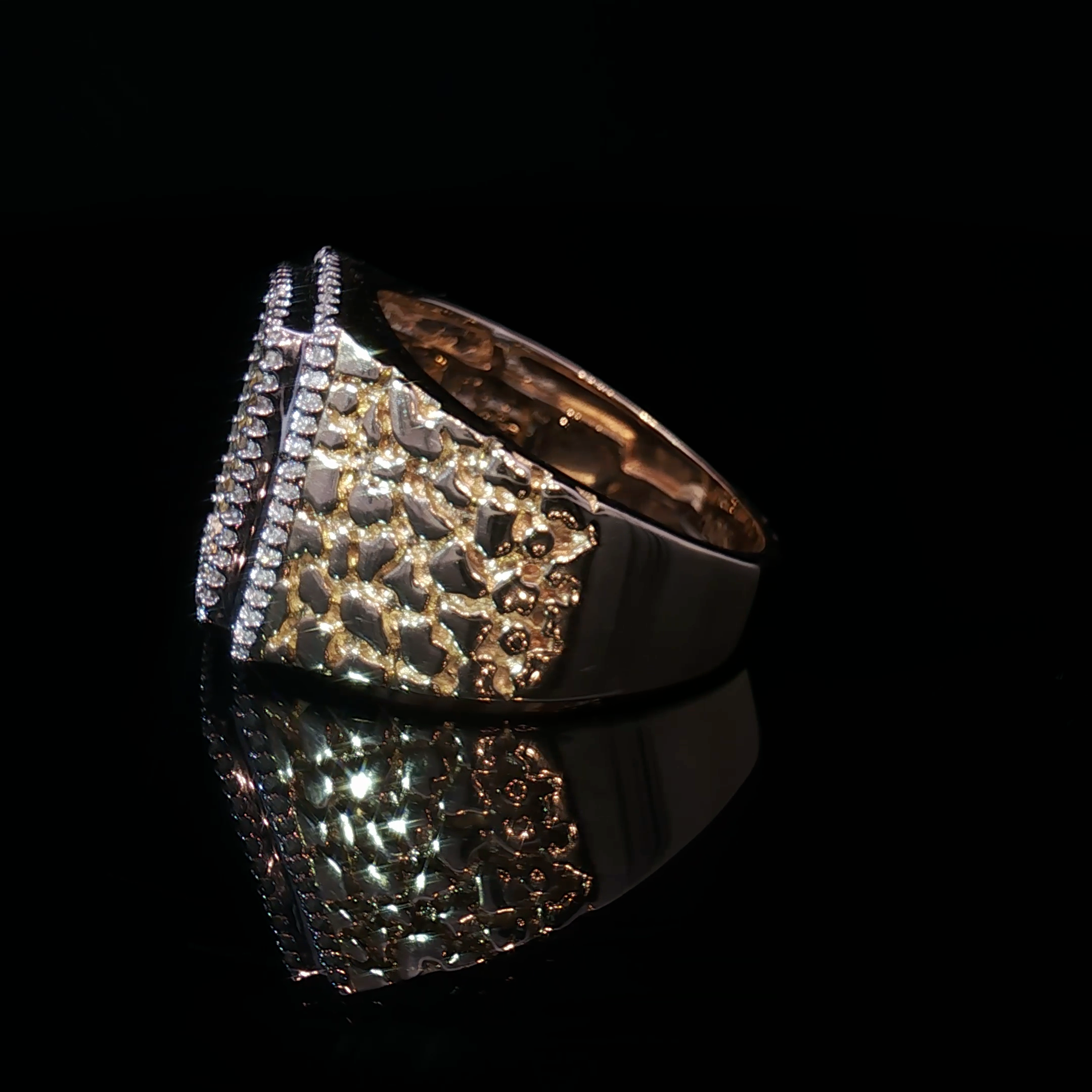 10k Nugget Ring with Natural Round Brilliant Diamonds