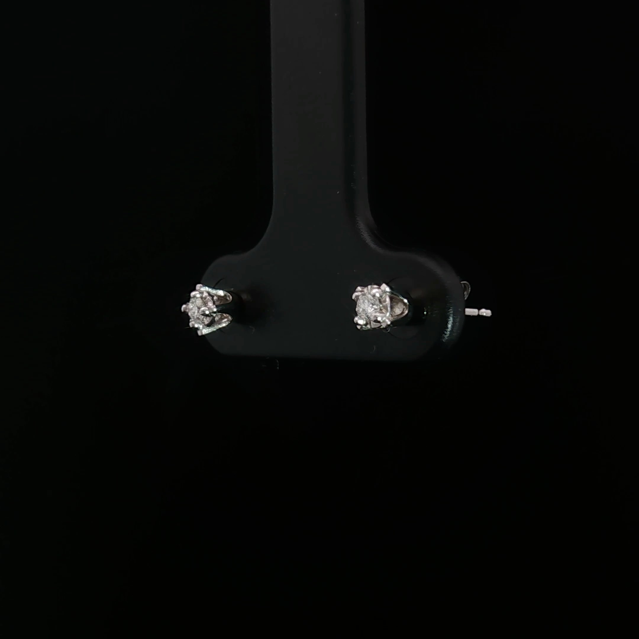 14k White Gold Stud Earrings with Natural Round Brilliant Diamonds 3mm