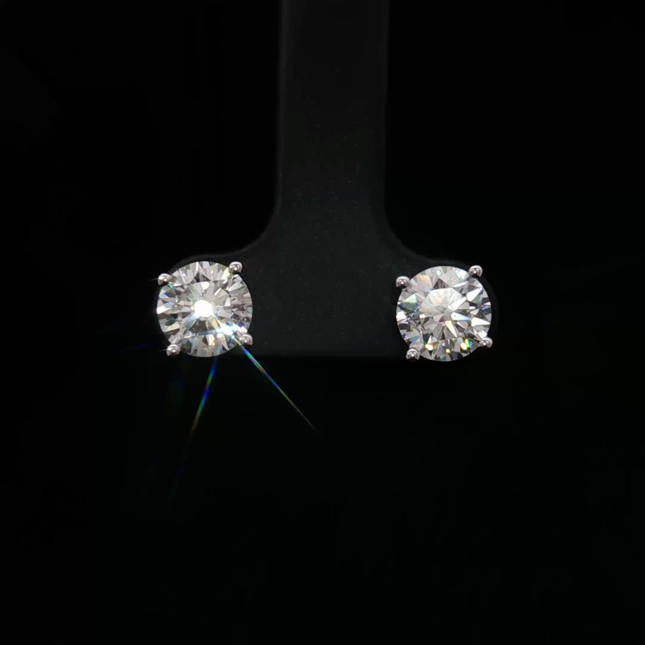 14K 2ctw Lab Grown Diamond stud
