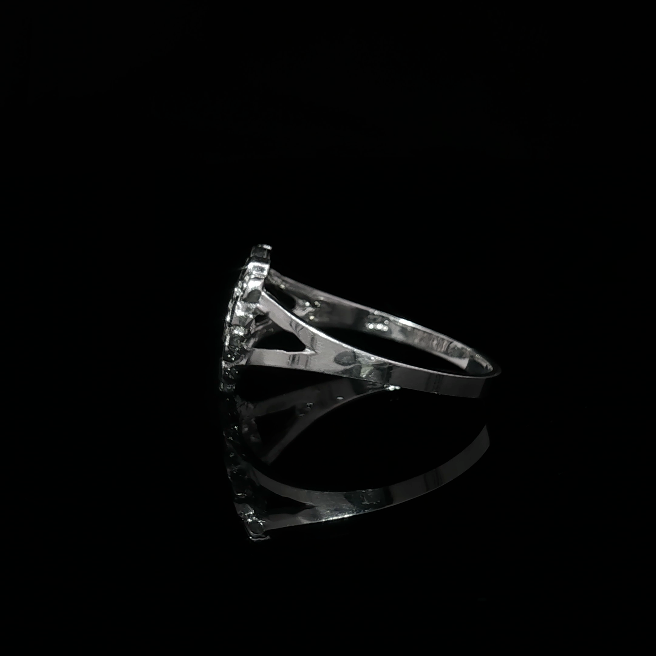 Small Heart Shaped Nugget Ring