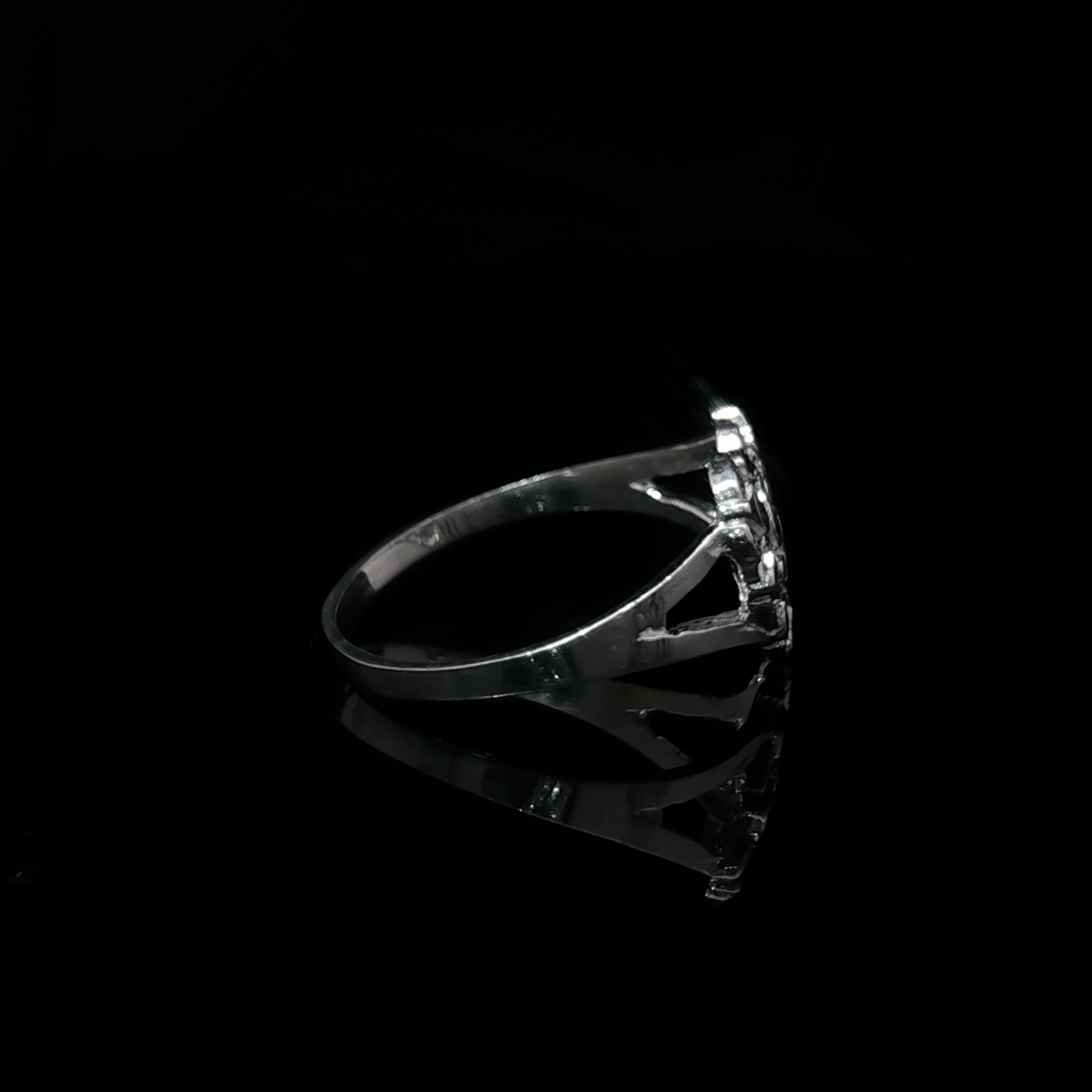 Small Heart Shaped Nugget Ring