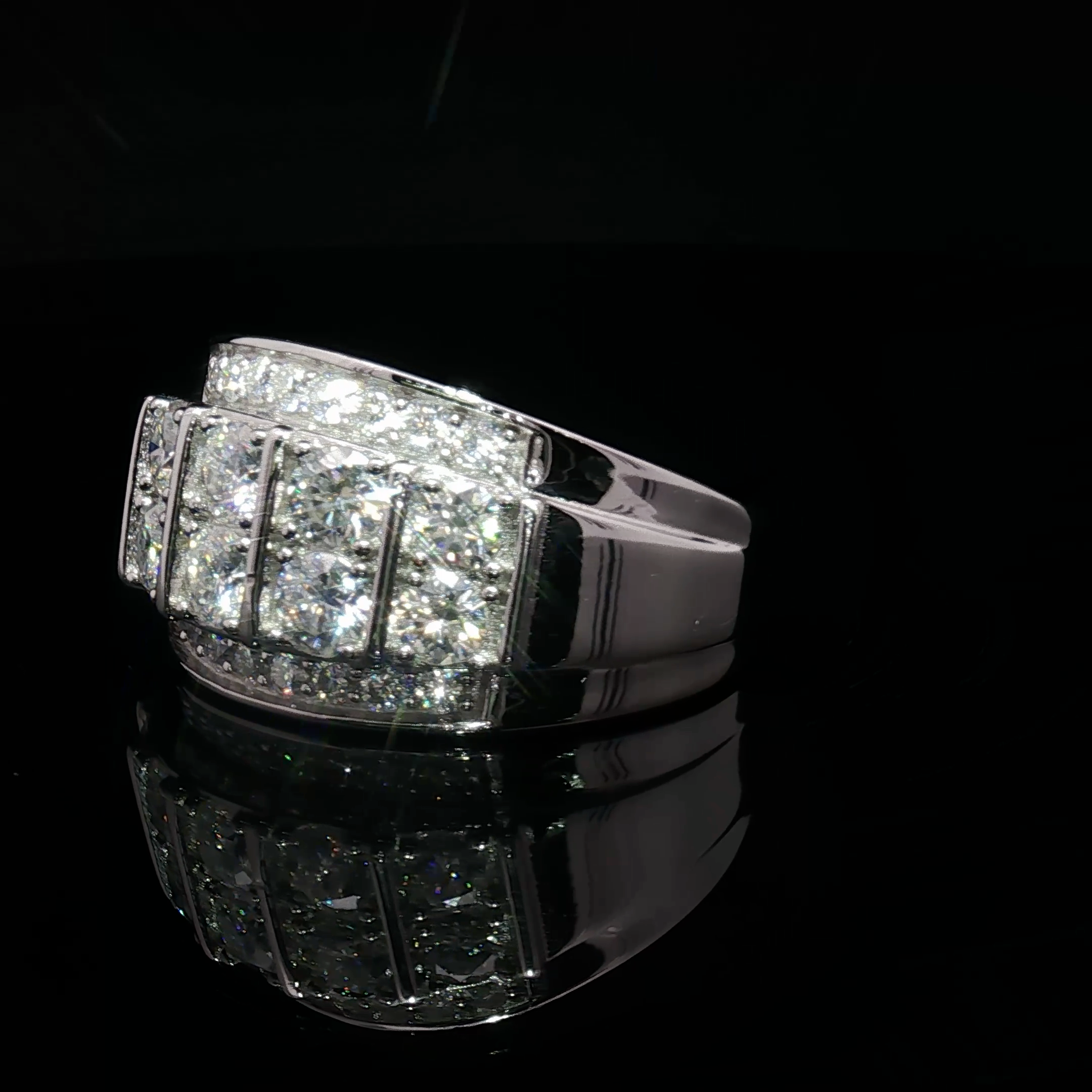 Ten Poiner Band Ring