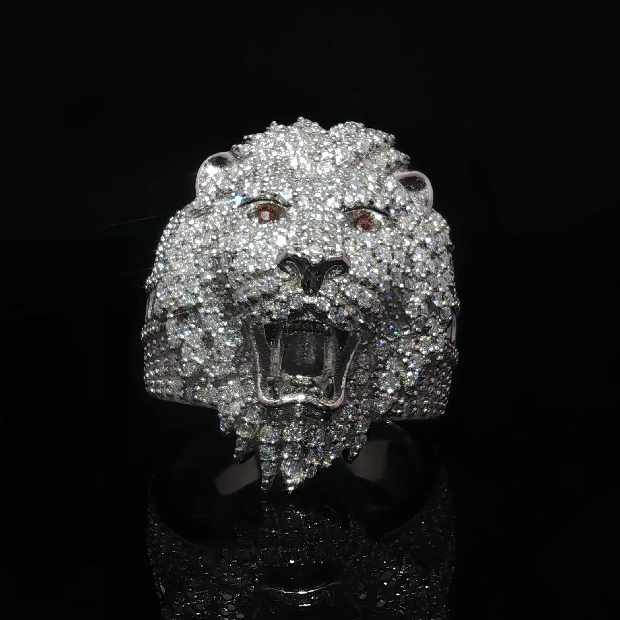 Lion Head Moissanite Ring