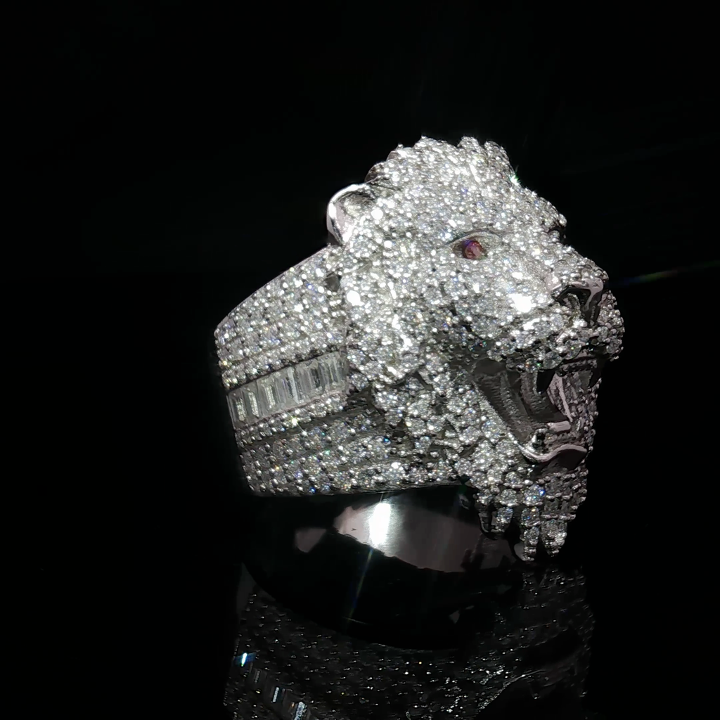 Lion Head Moissanite Ring