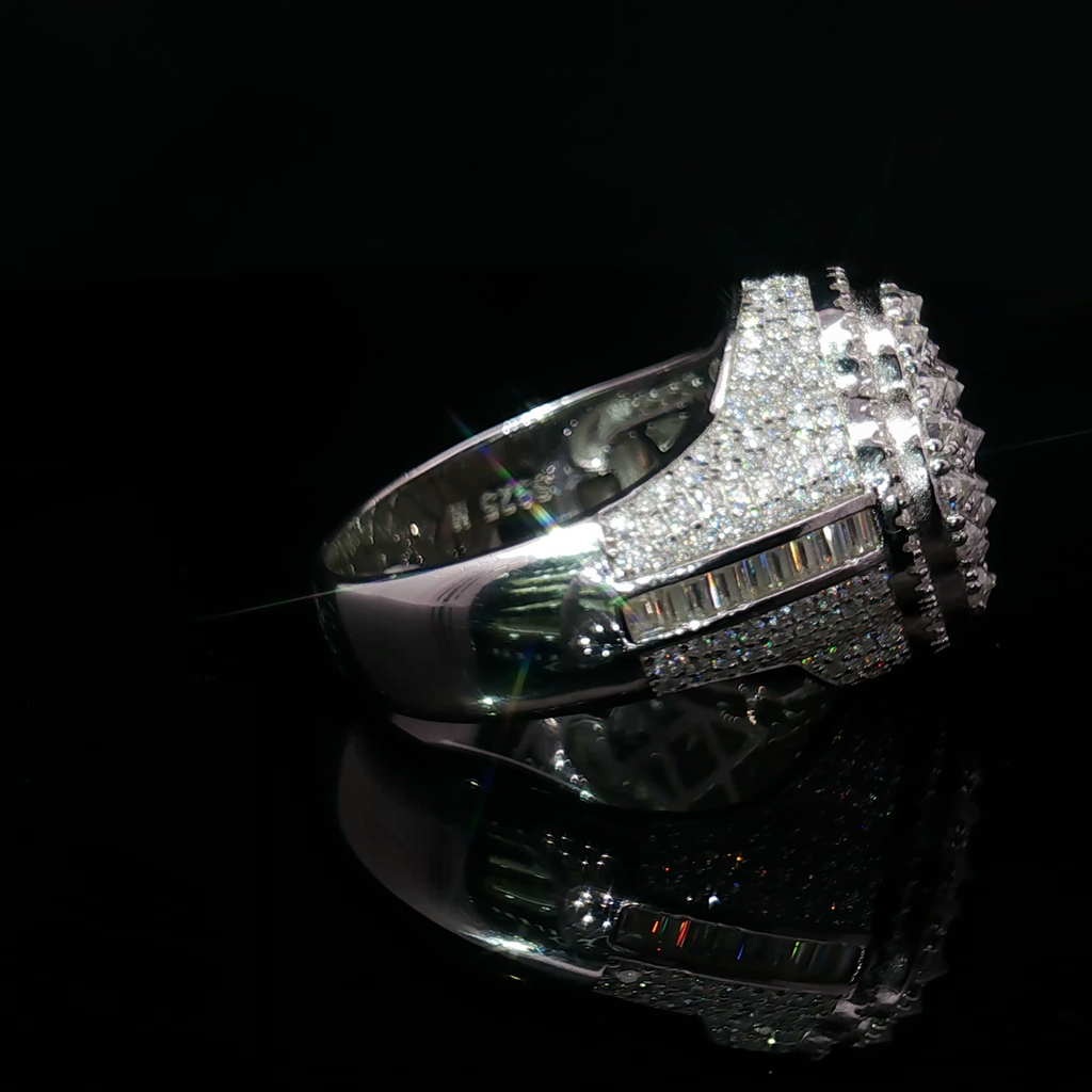 Reverse Setting Clover Ring