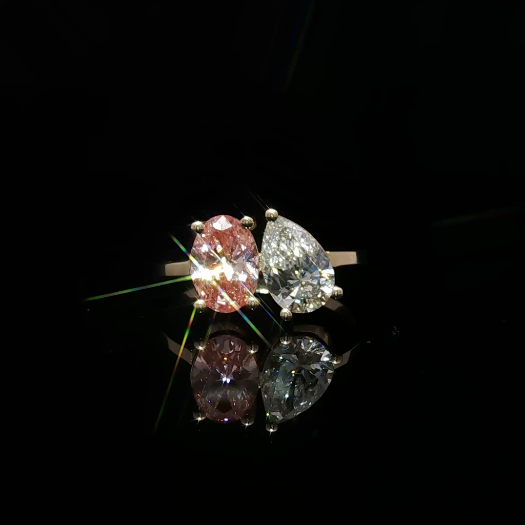 Yellow Gold Multistone Ring with Fancy Pink Oval Diamond
