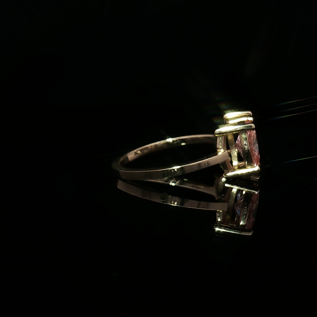 Yellow Gold Multistone Ring with Fancy Pink Oval Diamond