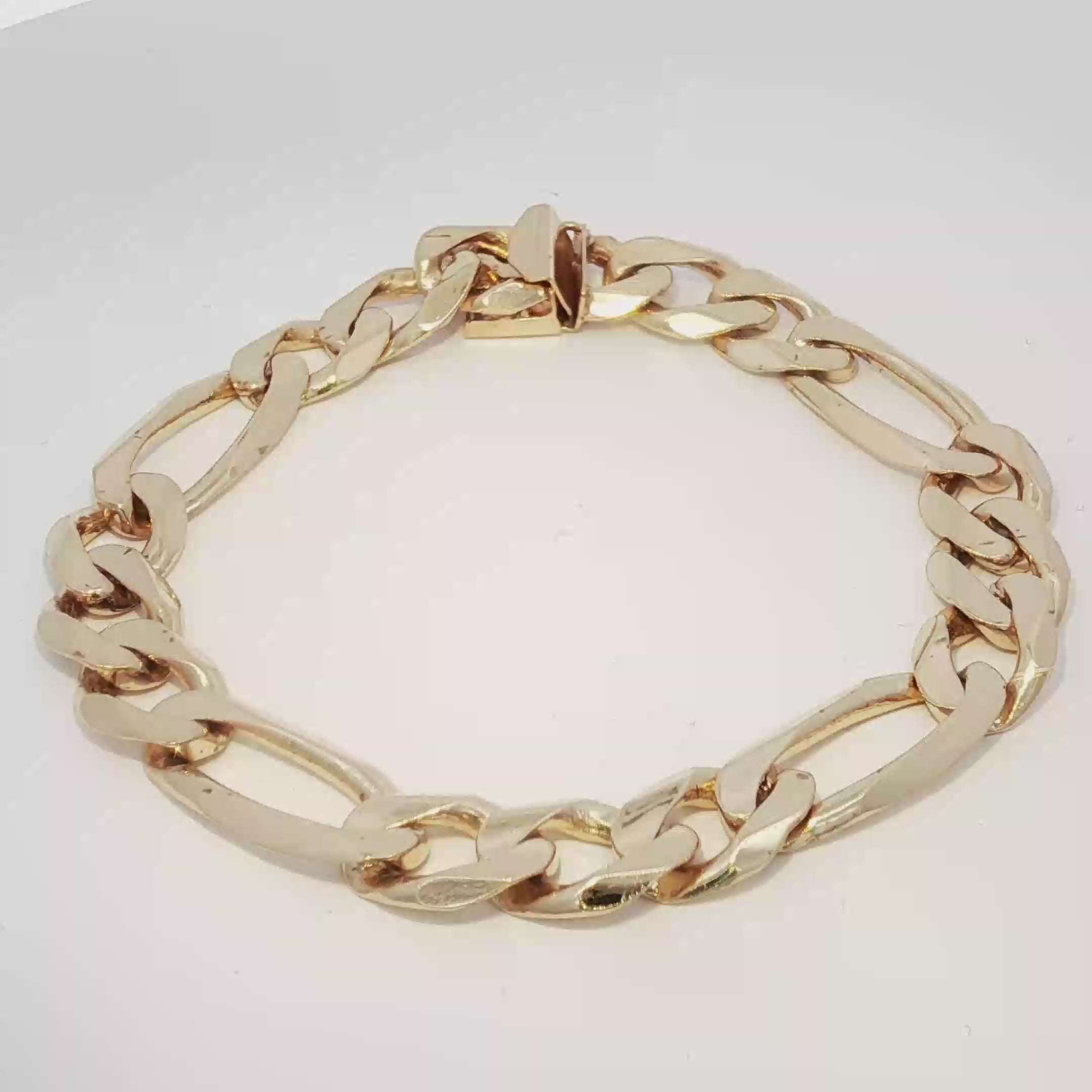 14k Gold Solid Figaro Bracelet 11mm.