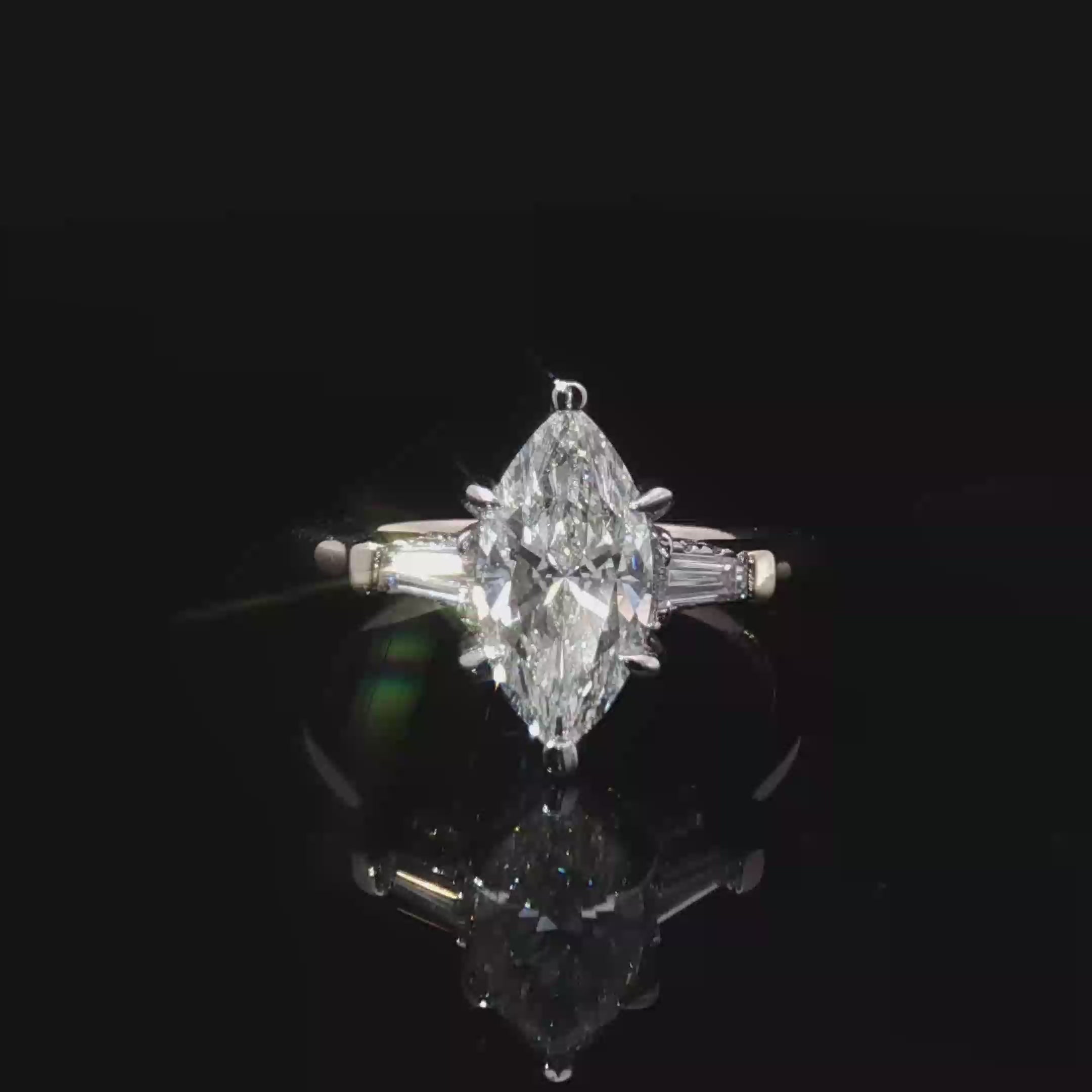 Yellow Gold Multistone Ring with Marquise Cut Diamond