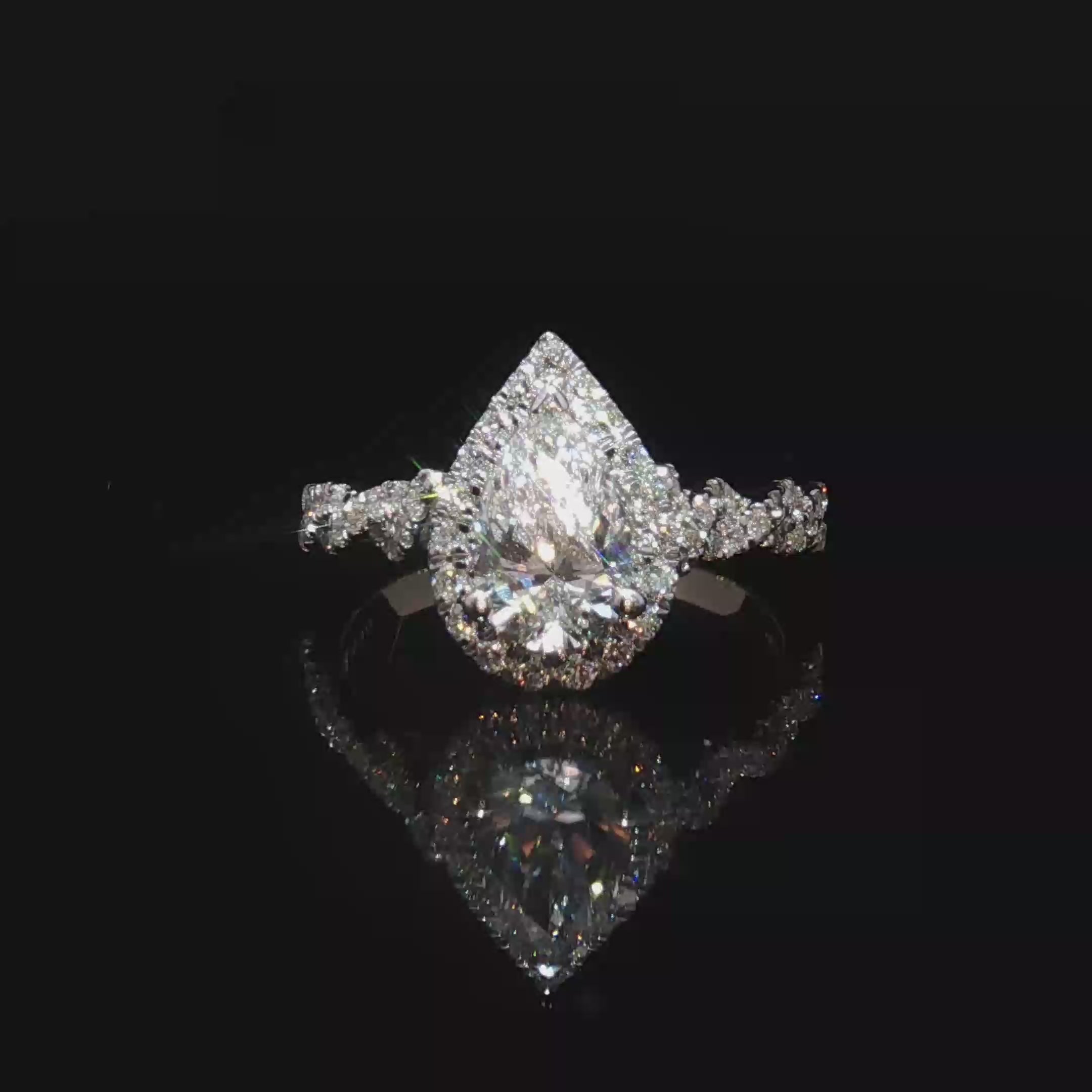 Pear-Cut Diamond Engagement Ring in Yellow Gold