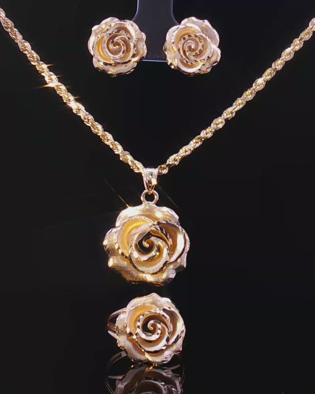 Elegant 14K Yellow Gold Rose Set