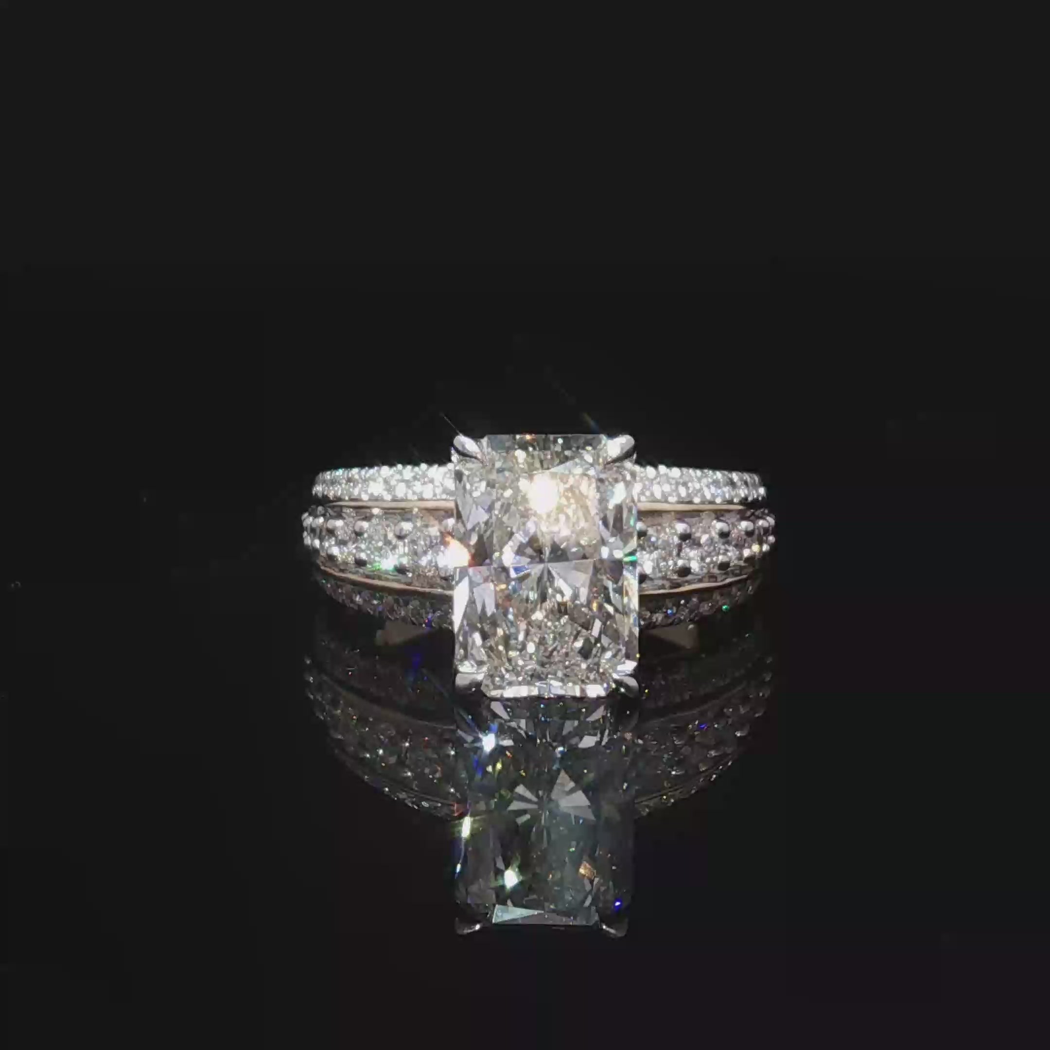 Yellow Gold Cushion Cut Diamond Multistone Ring