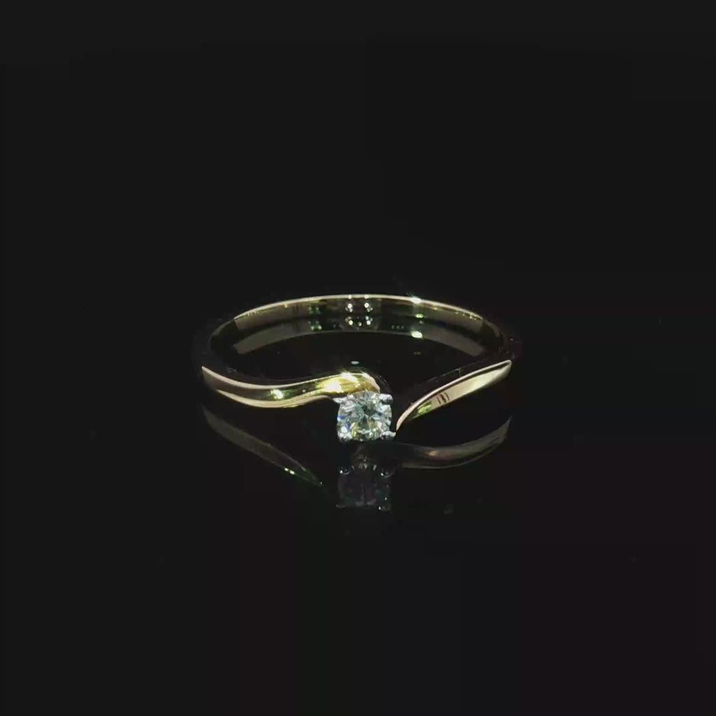 14k Solitaire Ring with Round Cut Diamond